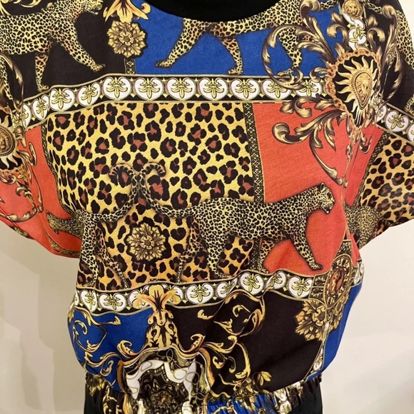 Asos Animal Chain Print Colorful Short Sleeve Crop Top Size 10 Medium - Picture 2 of 8